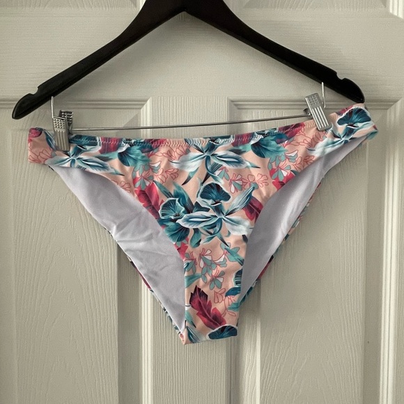 Women’s floral bikini bottom - Picture 1 of 4